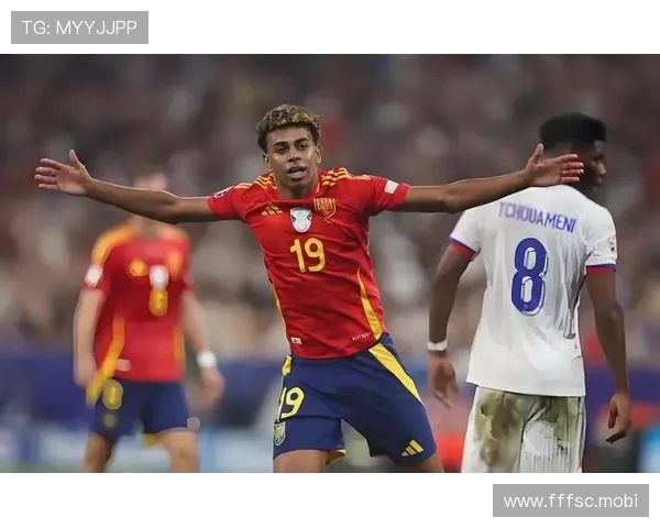 尼科：我在毕尔巴鄂很开心；想在国家队见我“儿子”亚马尔